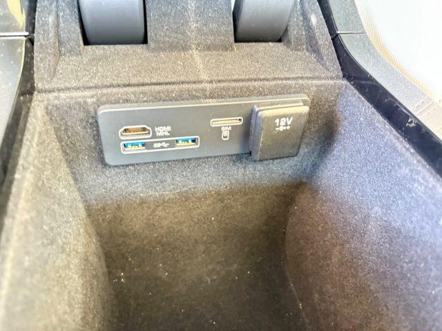 LAND ROVER Range Rover Velar 2.0D I4 240 CV S POCHI CHILOMETRI