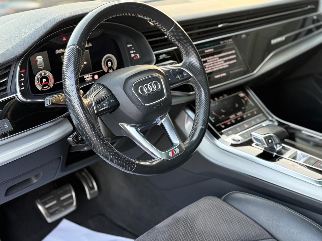 Audi Q8 45 Sline 231 CV NO SUPERBOLLO NUOVA