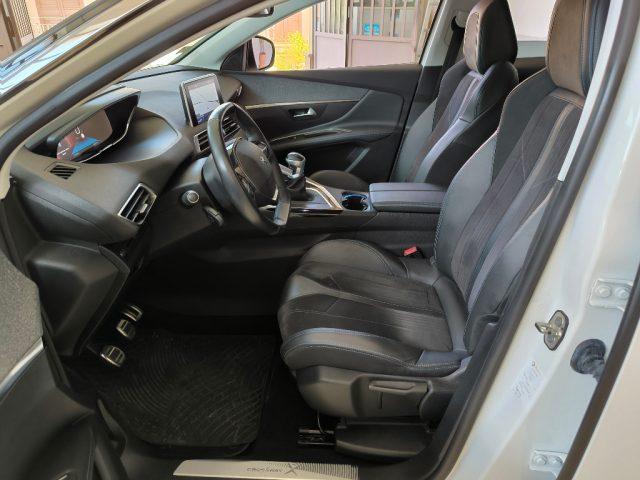 PEUGEOT 3008 BlueHDi 130 S&S Crossway