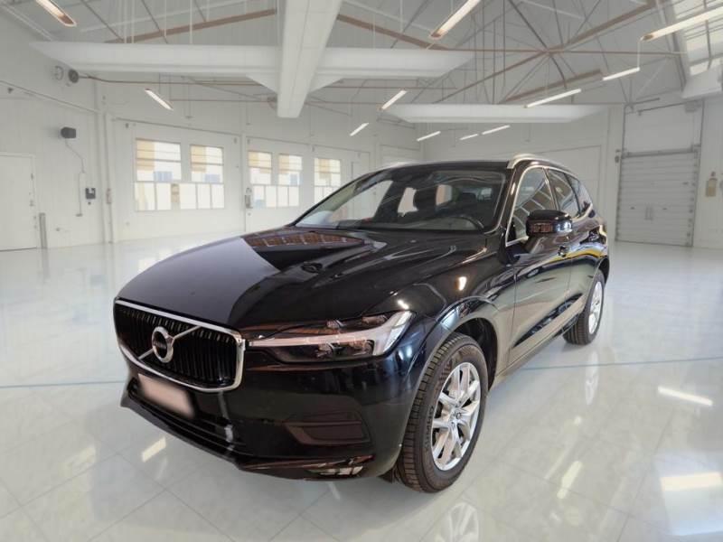 VOLVO XC60 B4 D AWD automatico Momentum Pro