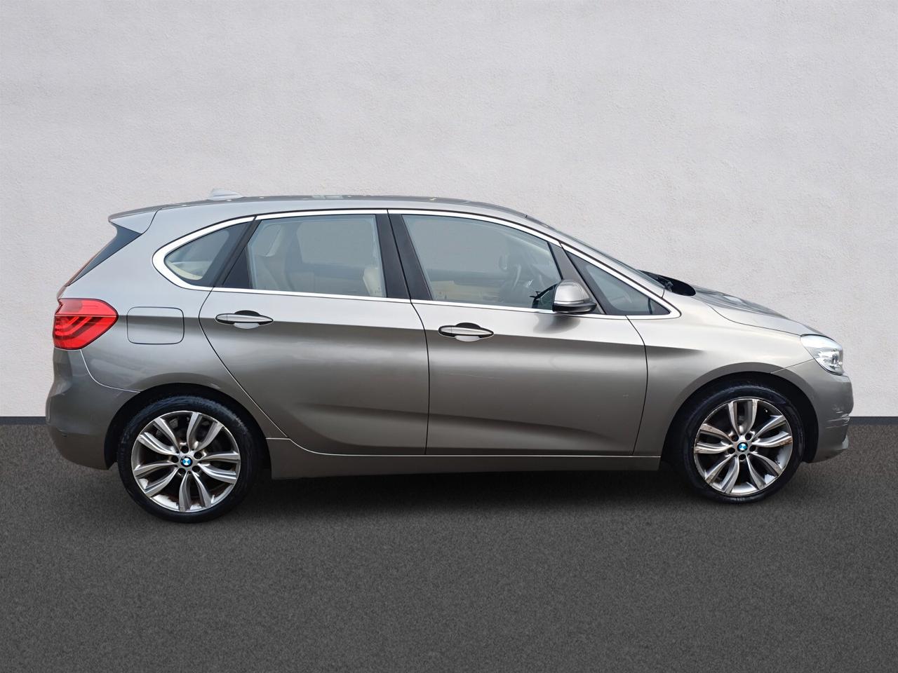 Bmw 218d Active Tourer | da €155 al mese