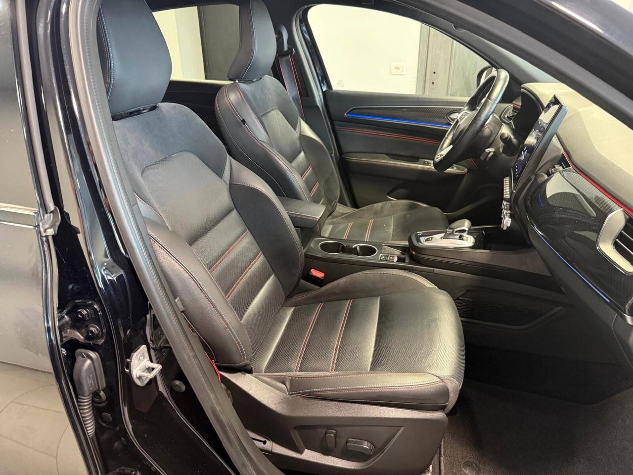 Renault Arkana Hybrid E-Tech 145 CV R.S. Line