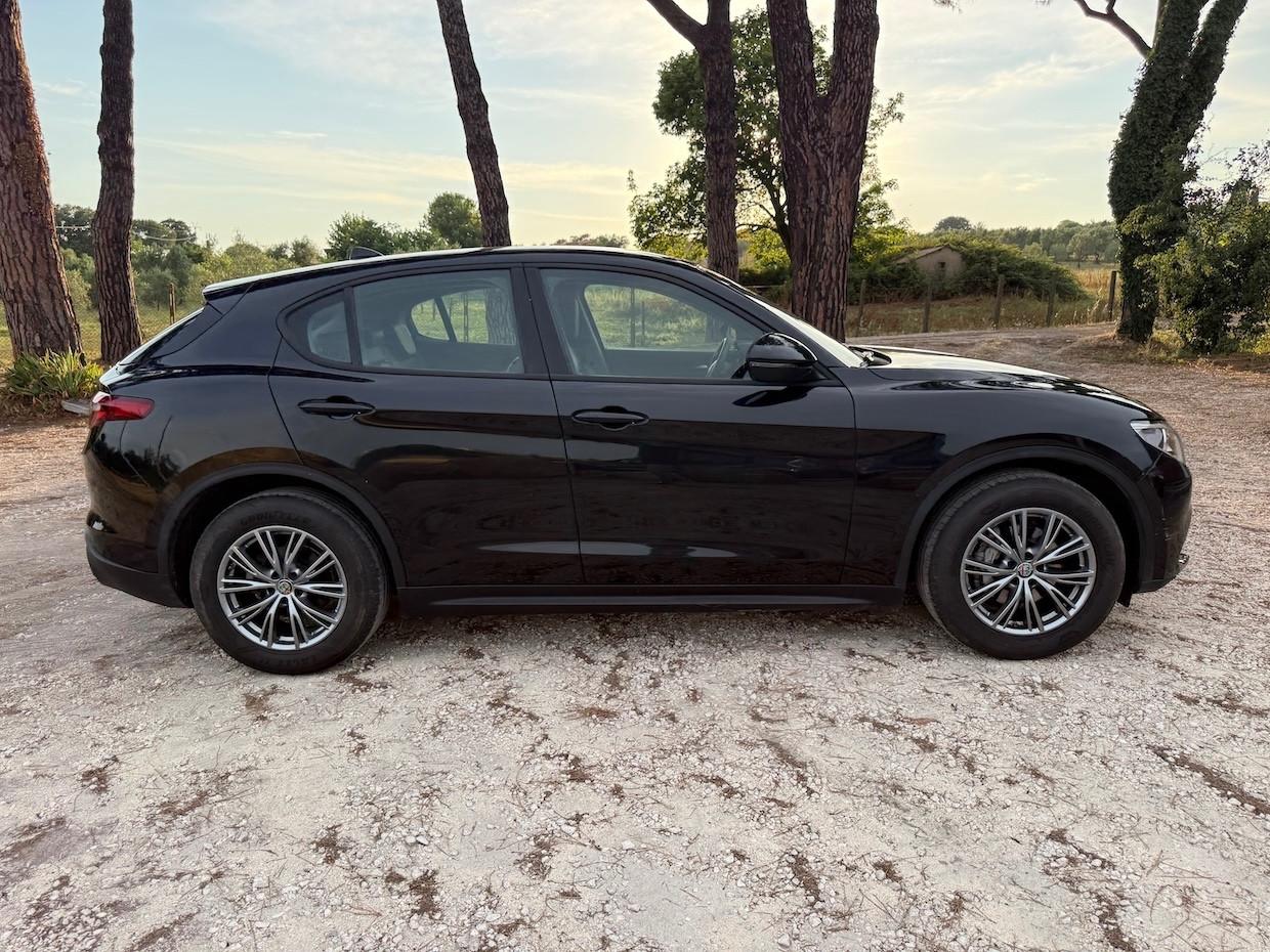Alfa Romeo Stelvio 2.2 Turbodiesel 190 CV AT8 Q4 Sprint
