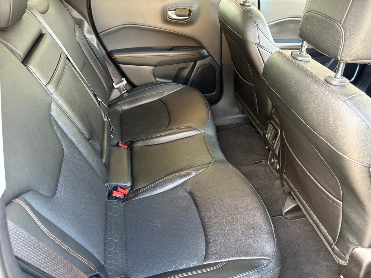 J Compass 1.3Hyb. 4xe L-Lock Lim. 190 P-In 2020