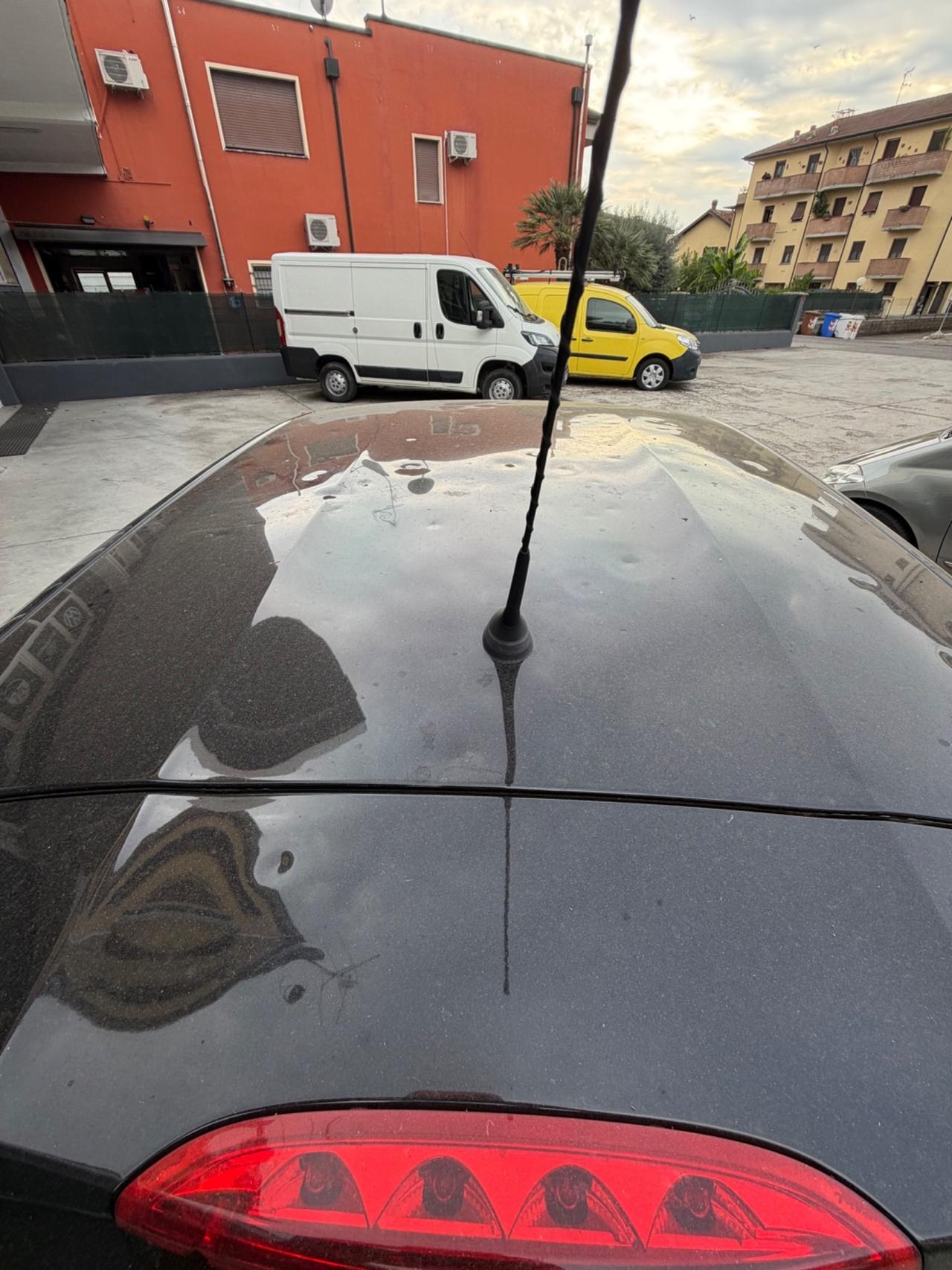 Peugeot 208 PureTech 82 5p. GPL Access