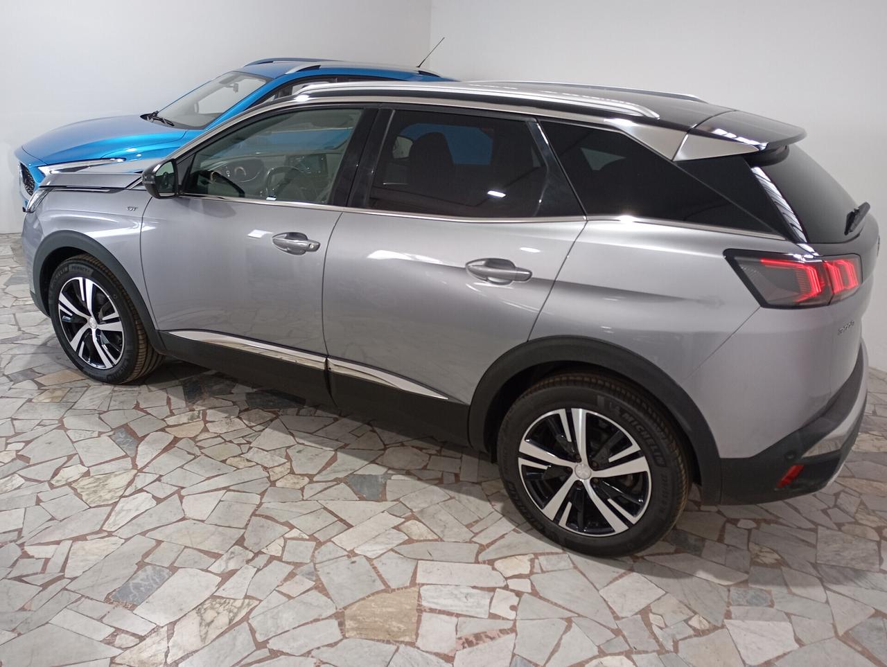 Peugeot 3008 1.2 PureTech Turbo 130CV GT Aut.