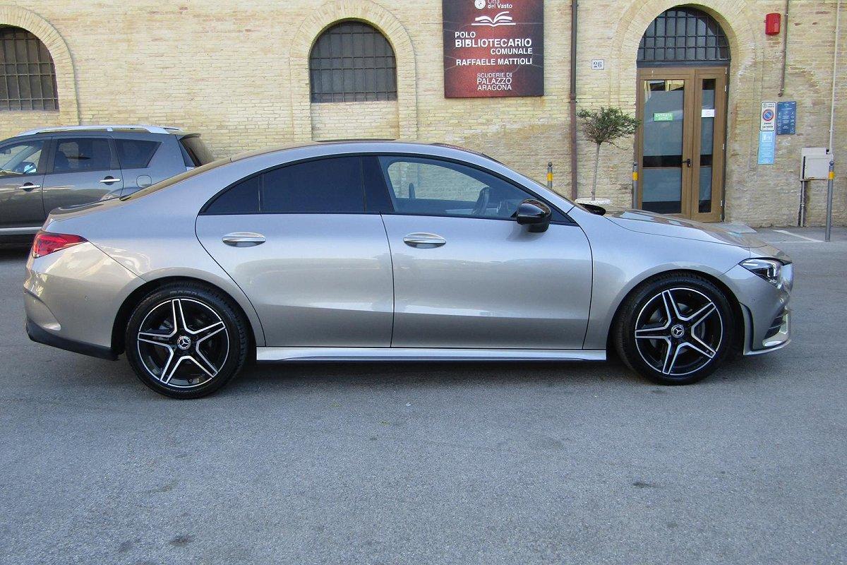 MERCEDES CLA 180 d Automatic Premium