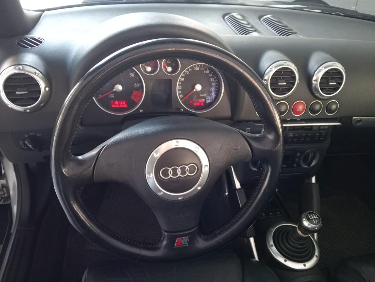 Audi TT Roadster 1.8 T 20V 179 CV