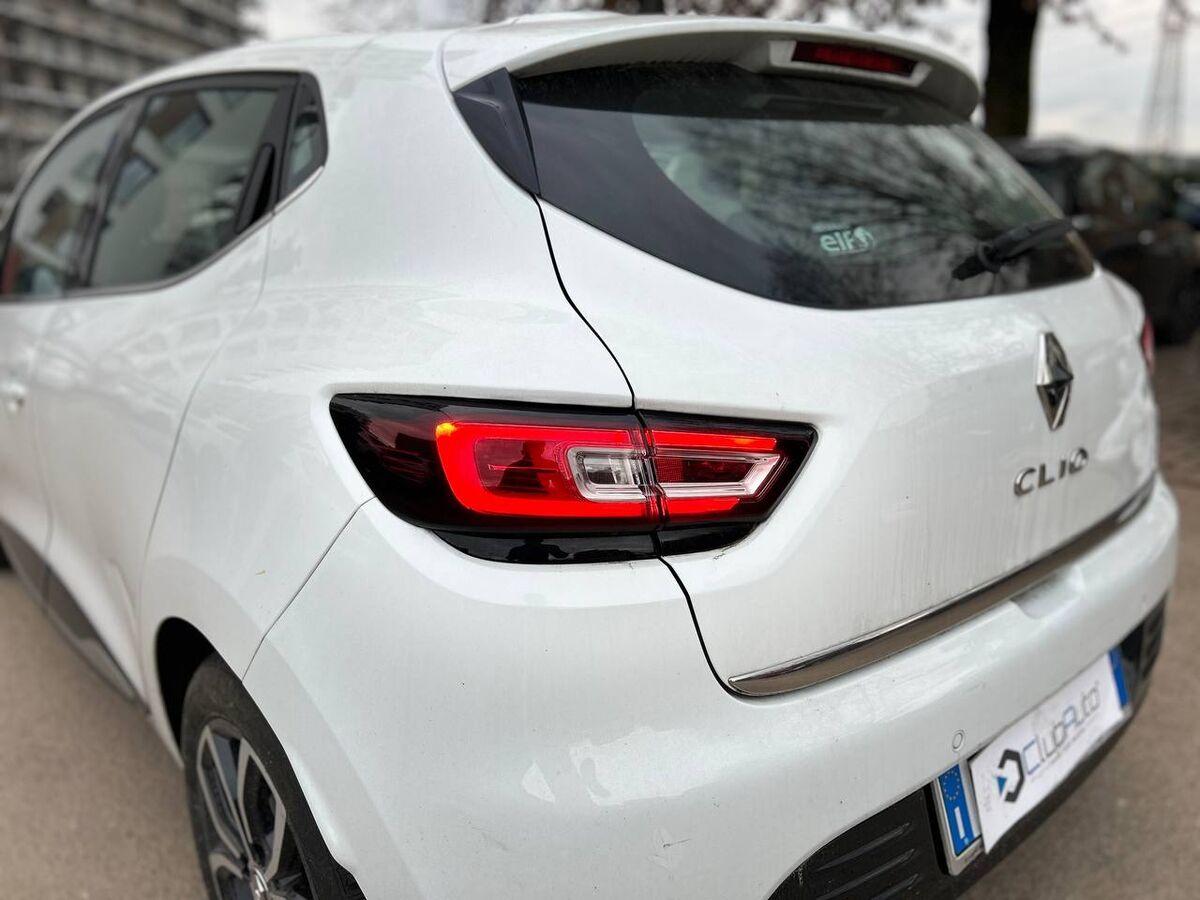 Renault Clio 0.9 tce Moschino Intens Gpl 90cv