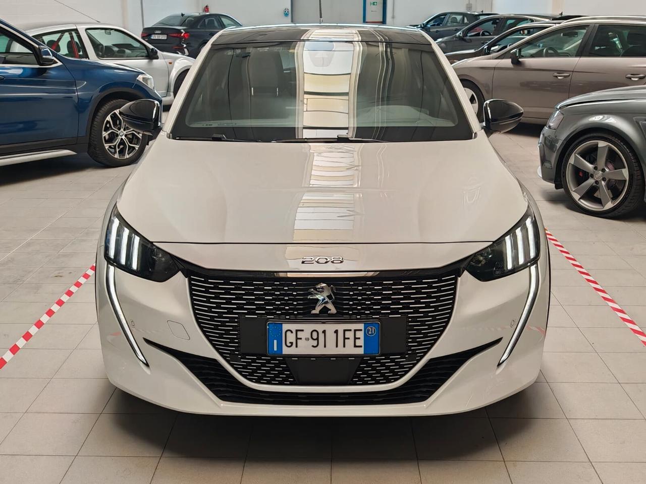 Peugeot 208 motore elettrico 136 CV 5 porte GT Pack