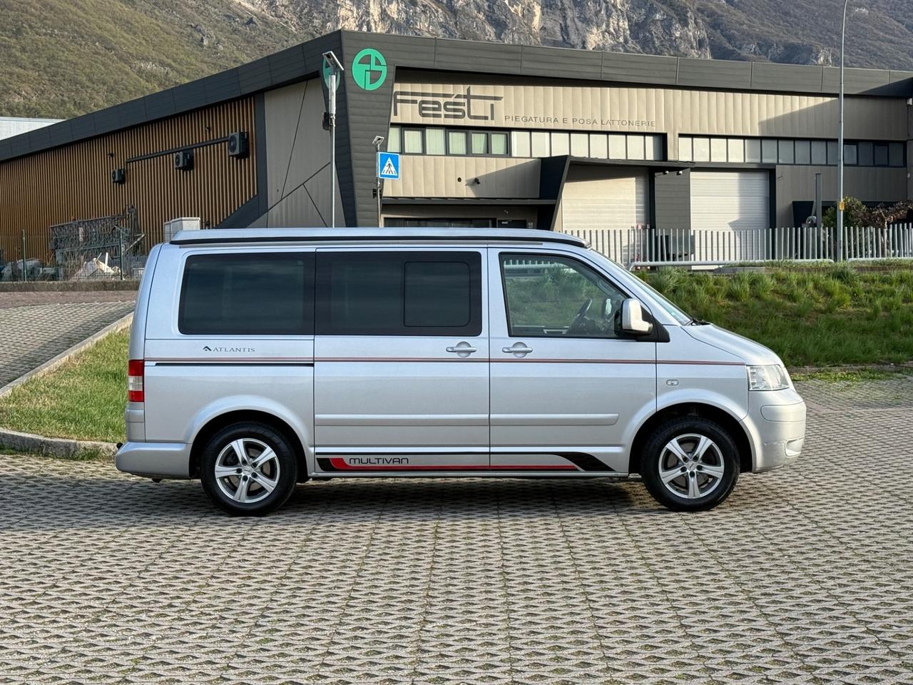 T5 Multivan 2.5 TDI/130CV California Beach