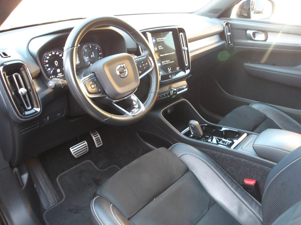 Volvo XC40 2.0 d3 R-design awd