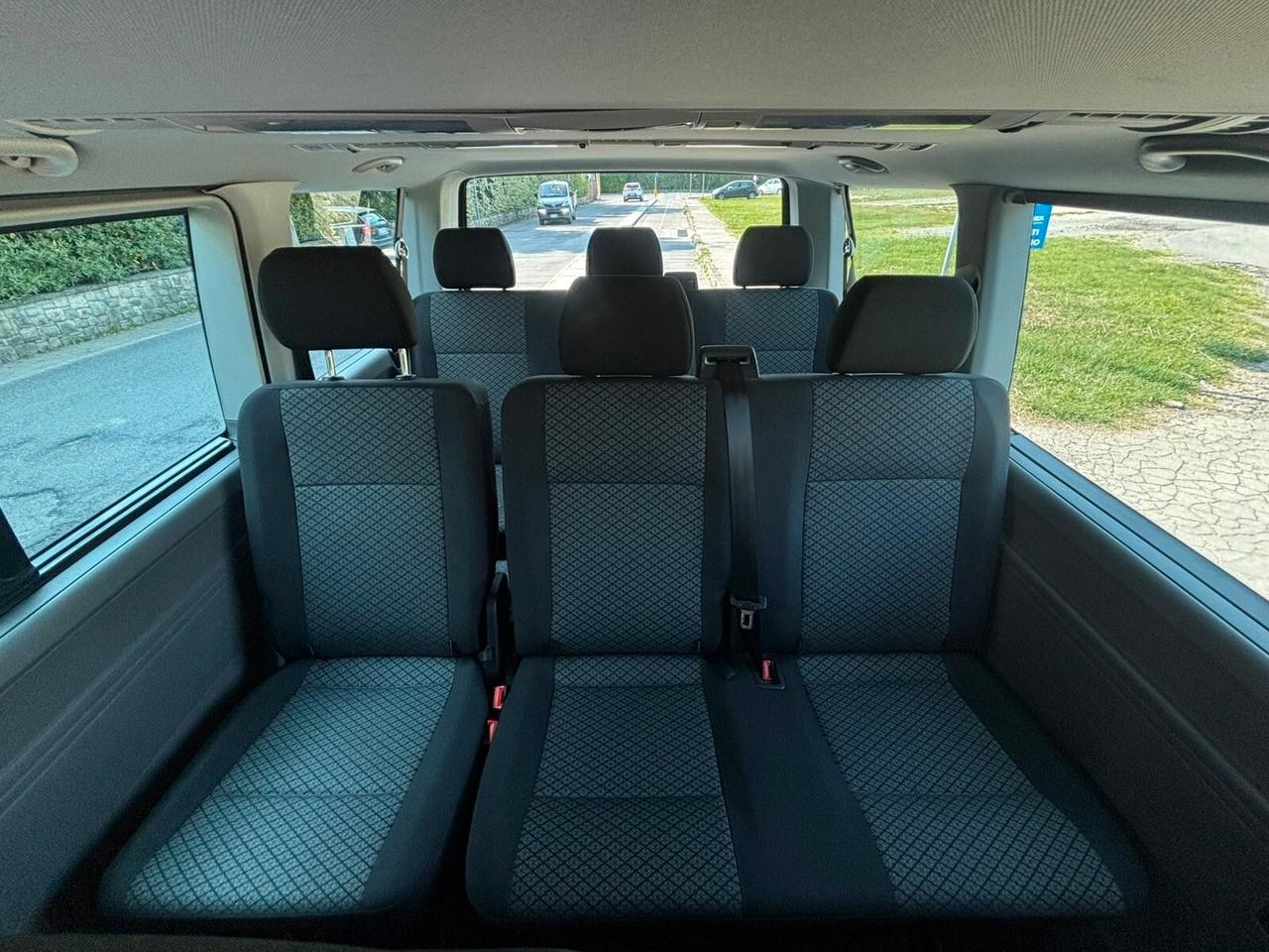 Volkswagen Caravelle 2.0 TDI 110CV PC 9 posti