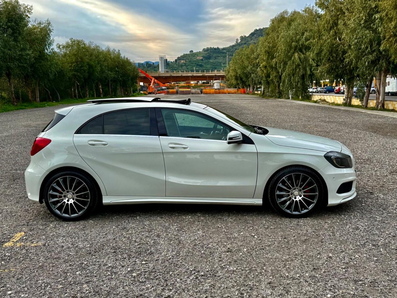 MERCEDES- BENZ A 180 CDI PREMIUM