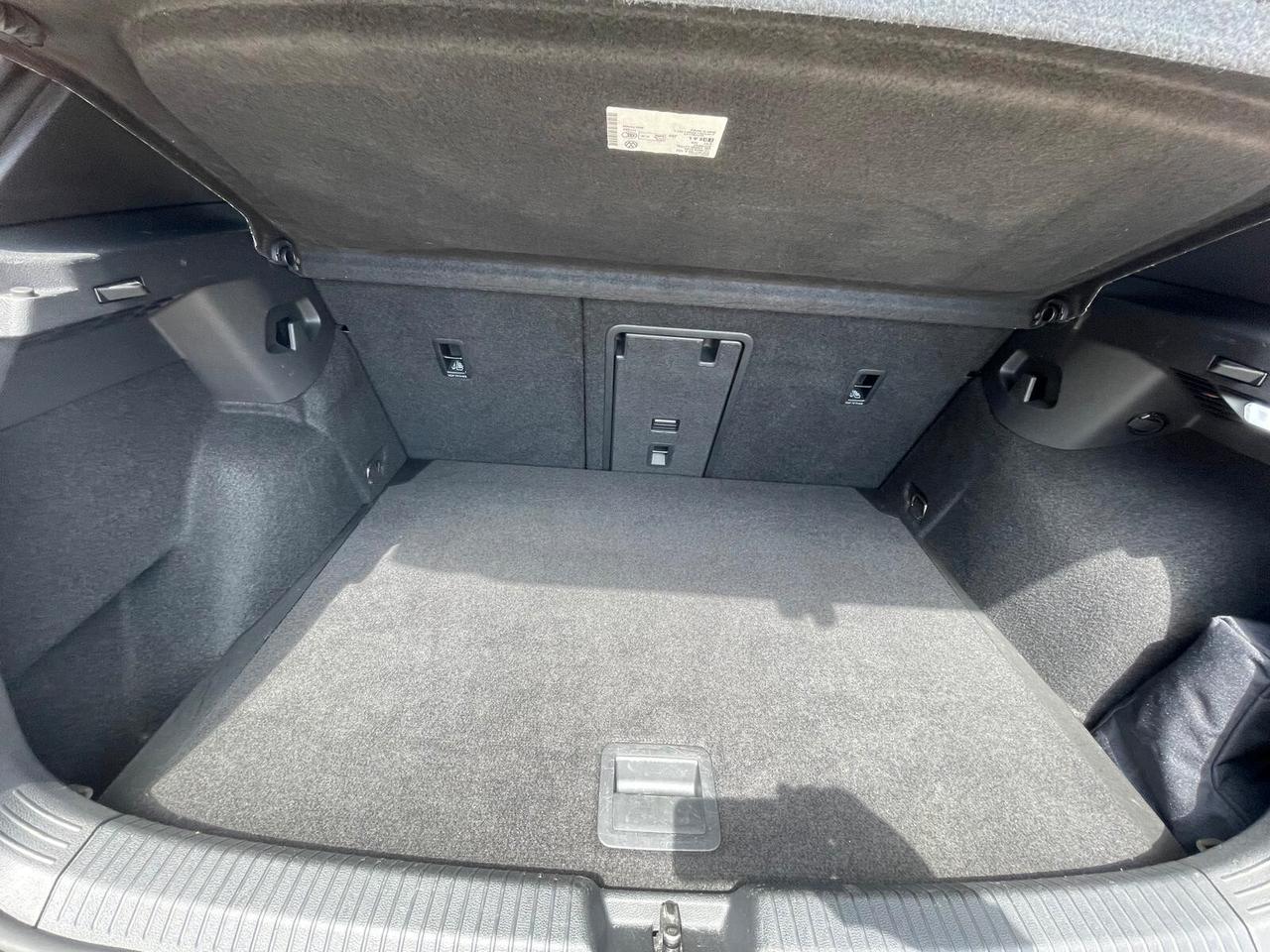 Volkswagen Golf 8 GTD 2.0 200cv DSG
