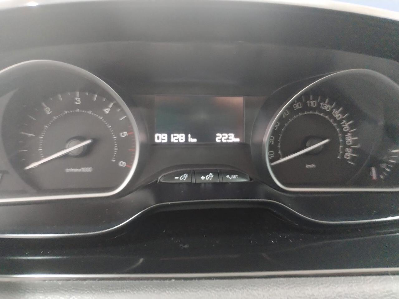 Peugeot 208 BlueHDi 75 S&S 5 porte Active