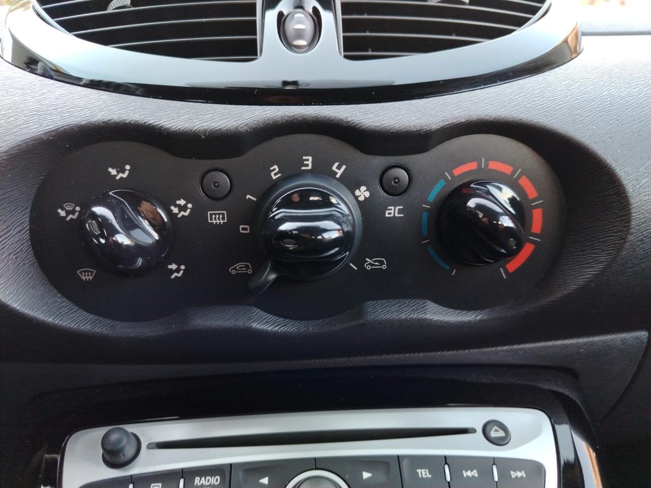 Renault Twingo 1.2 16V LEV Live