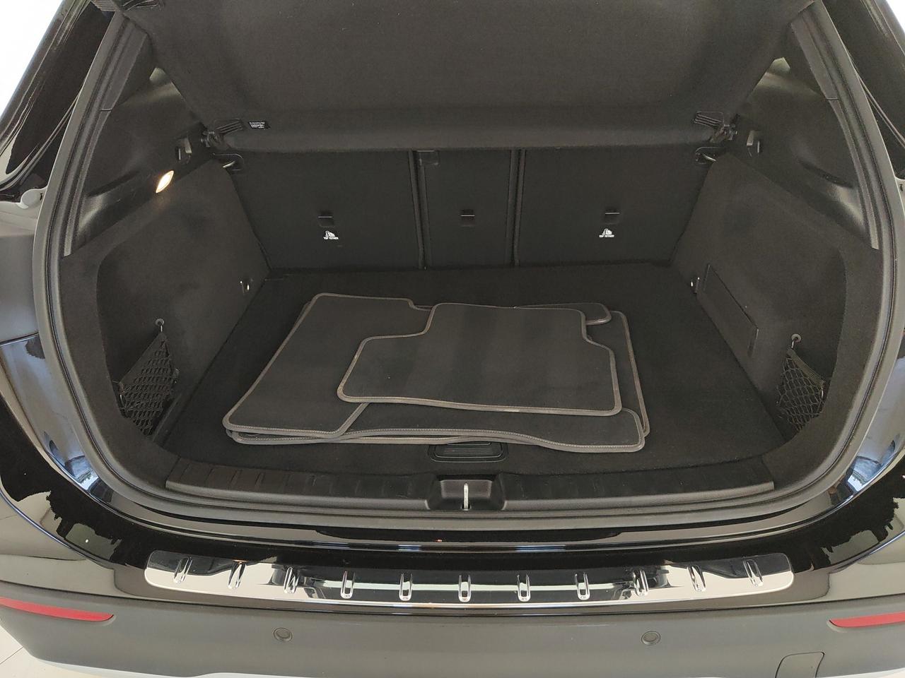 Mercedes-Benz GLA 180 d Advanced auto