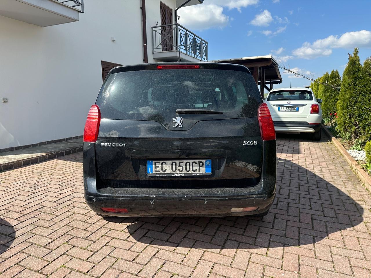 Peugeot 5008 1.6 HDi 110CV Féline