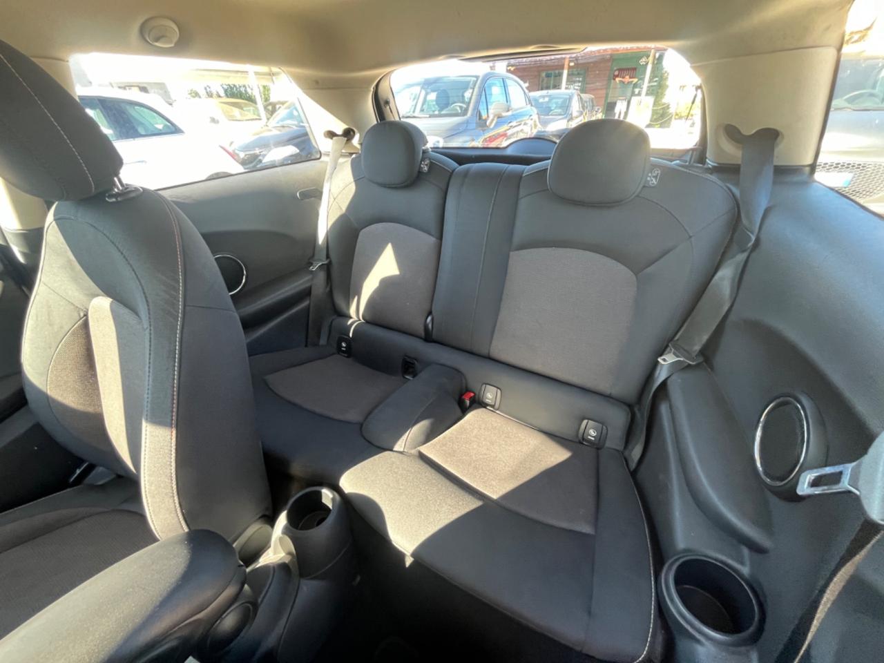 Mini Cooper D Cambio automatico Sport mode