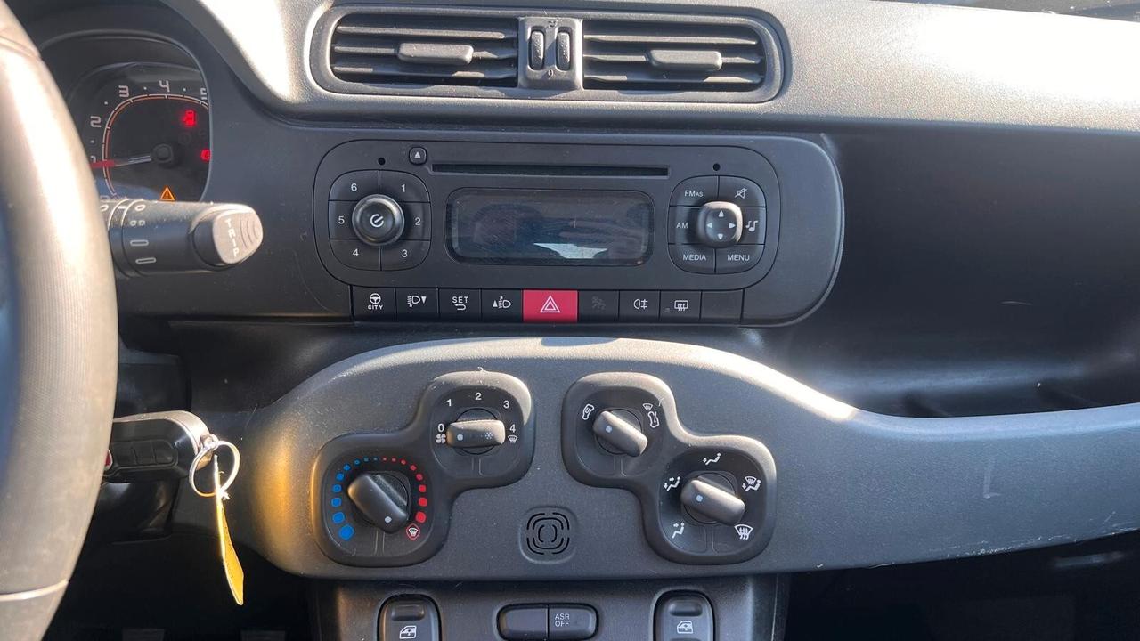 Fiat Panda 1.2 Easy NEOPATENTATI-UNICO PROPRIETARIO