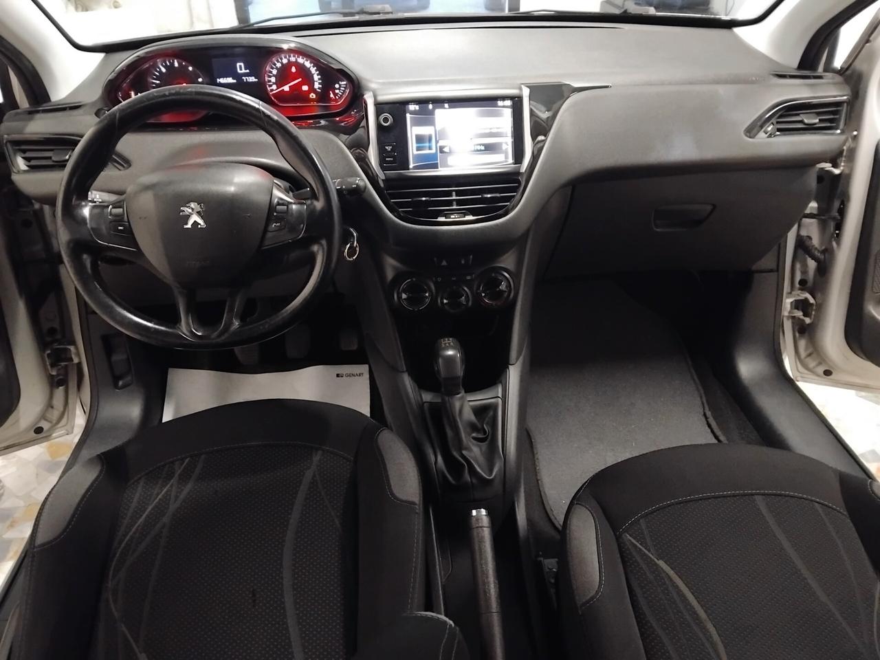 Peugeot 208 1.4 HDi 68 CV 5 porte Allure