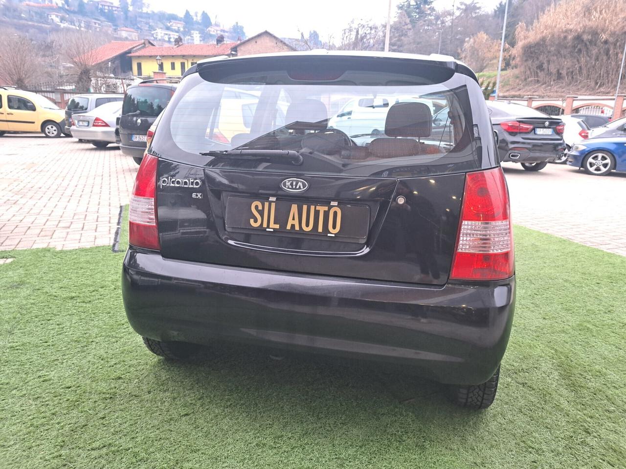 Kia Picanto 1.0 benzina / 65 cv/AUTOMATICA , perfetta NEOPATENTATI