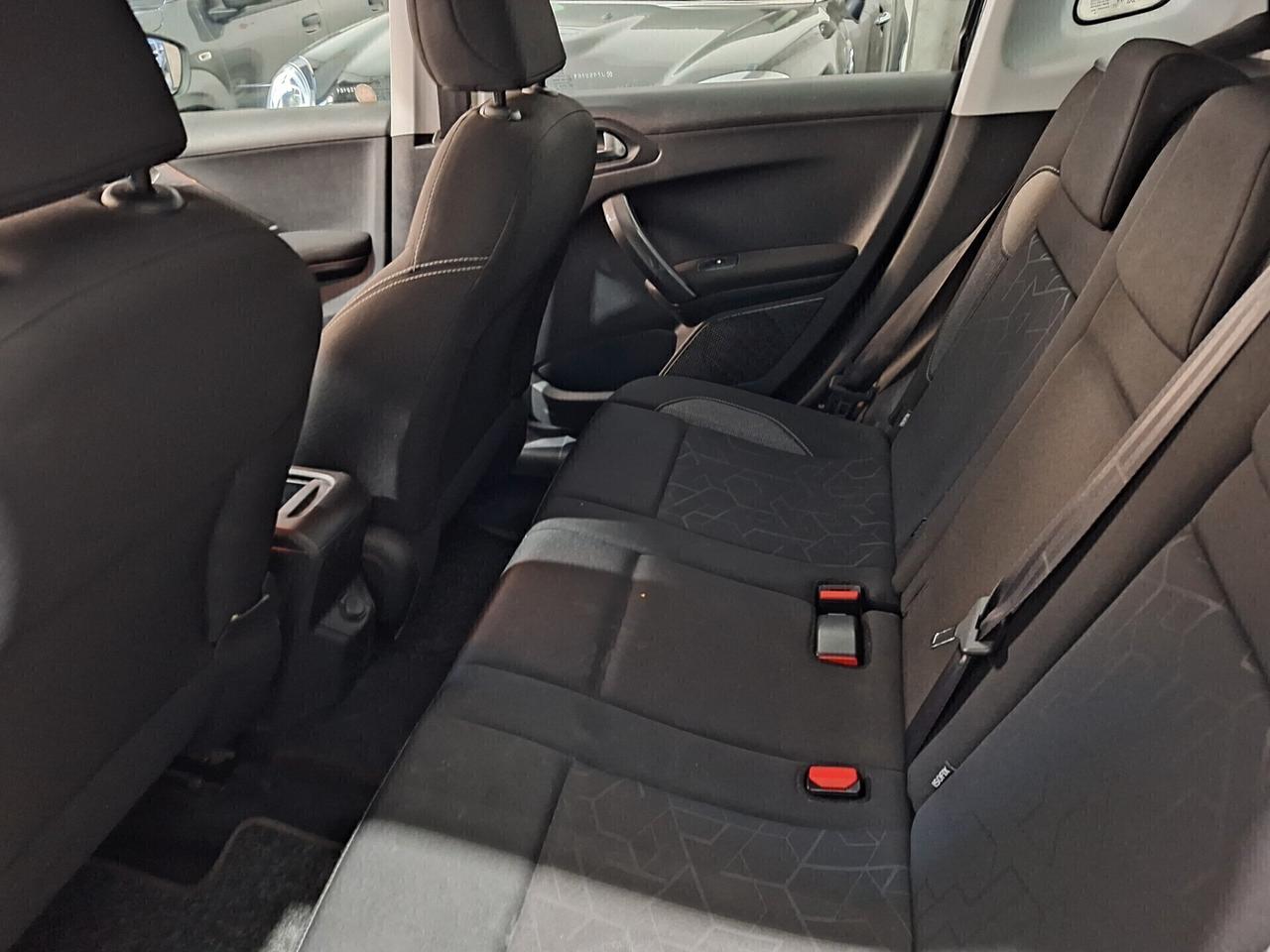 Peugeot 2008 1.2 PureTech 82cv 1PROPRIETARIO