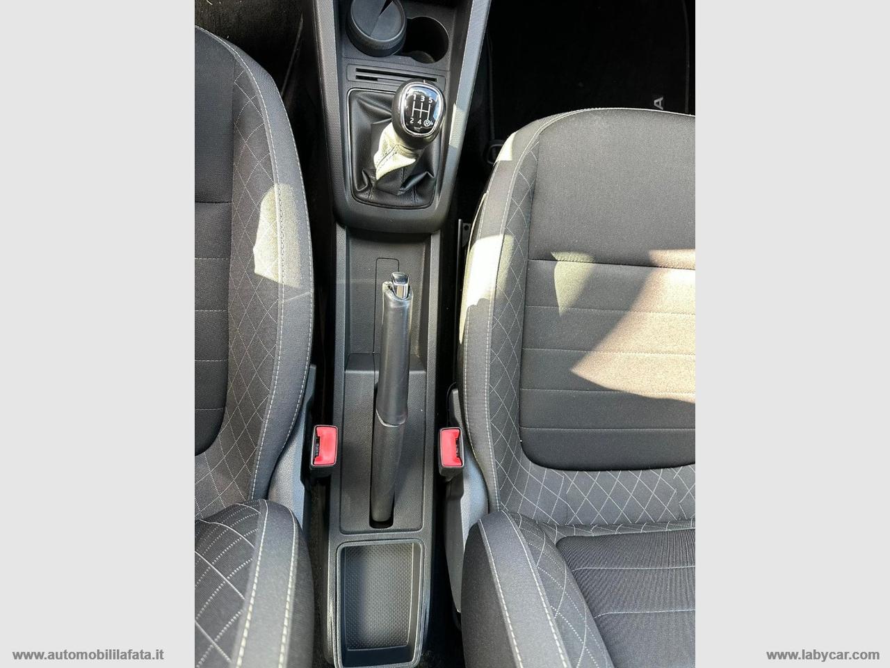 SKODA Fabia 1.0 MPI 60 CV Design Edition PER NEOPATENTATI