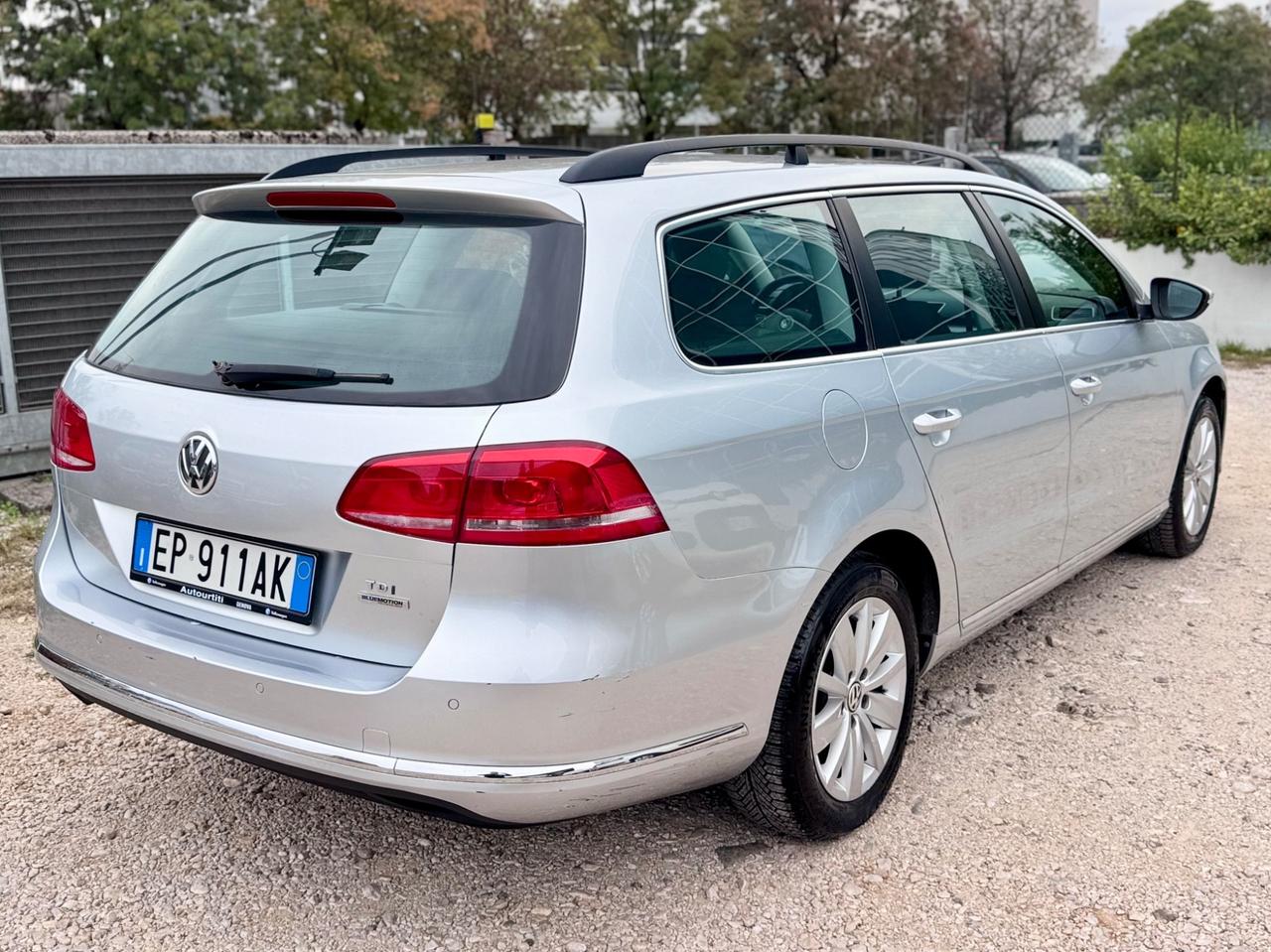 VW PASSAT 1.6 TDI 105cv Neopatentati - 2013