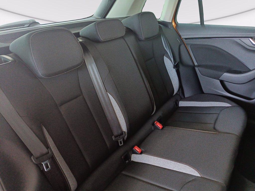 SKODA Kamiq 1.0 tsi black dots 115cv dsg del 2025