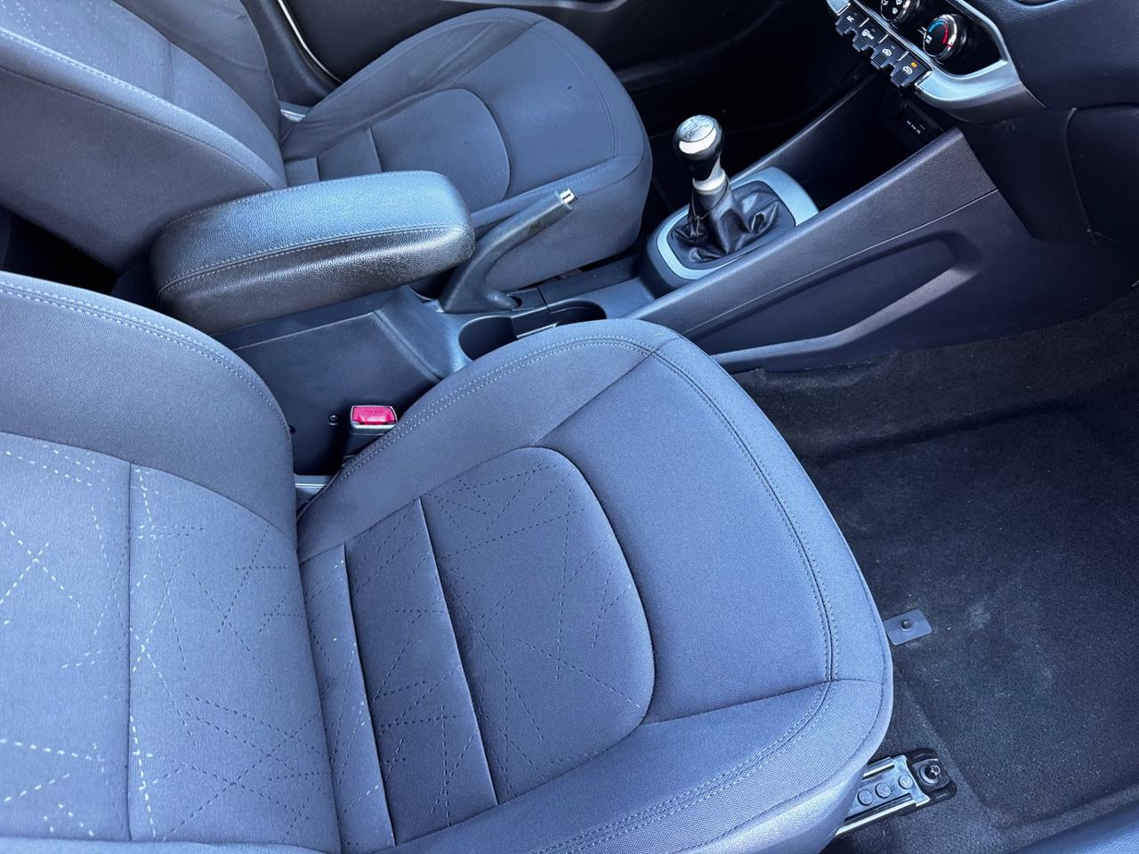 Kia Rio 1.2 CVVT 5p. EX PLUS neopatentato