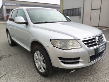 Volkswagen Touareg 3.0 V6 TDI DPF tiptronic Exclusive