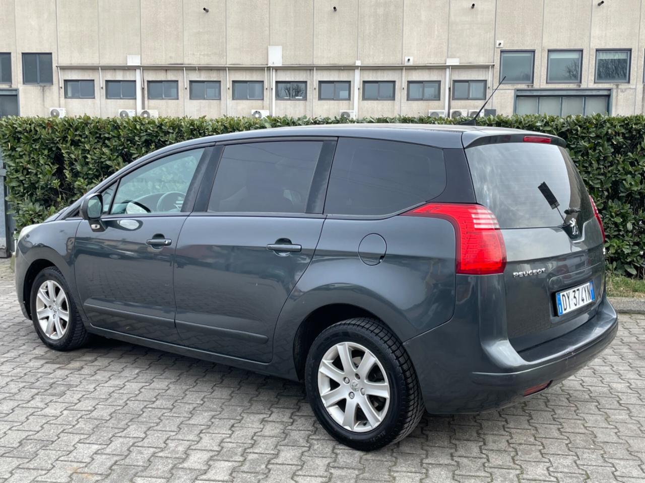 Peugeot 5008 1.6 HDi 110CV 7 Posti