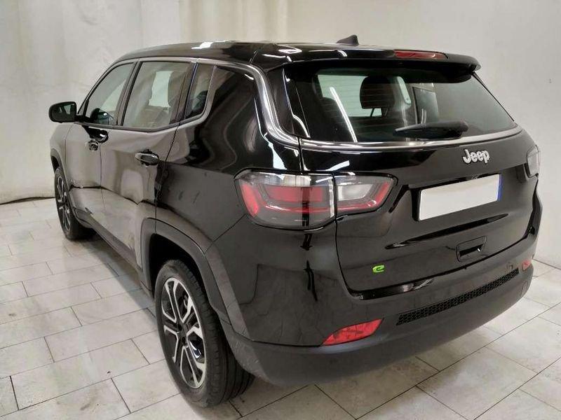Jeep Compass 1.5 turbo t4 mhev Altitude 2wd 130cv dct