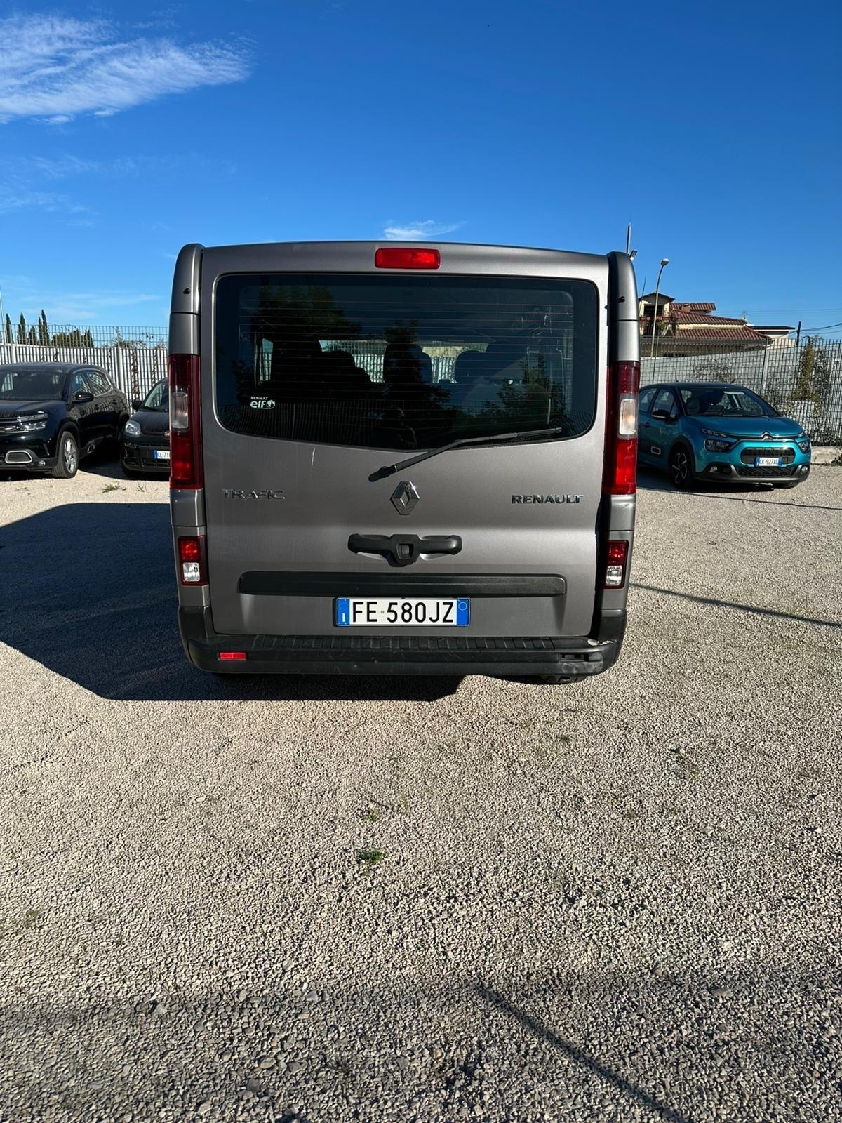 Renault Trafic T29 1.6 dCi 125CV 9 POSTI