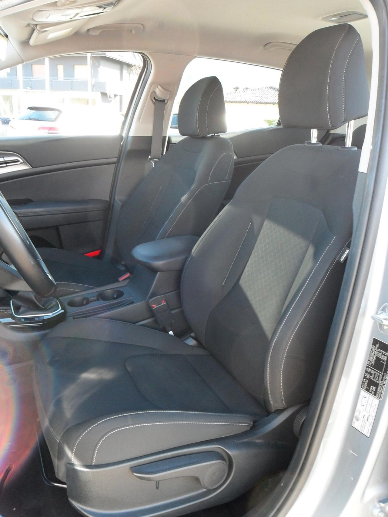 Kia Sportage 1.6 CRDi MHEV Business