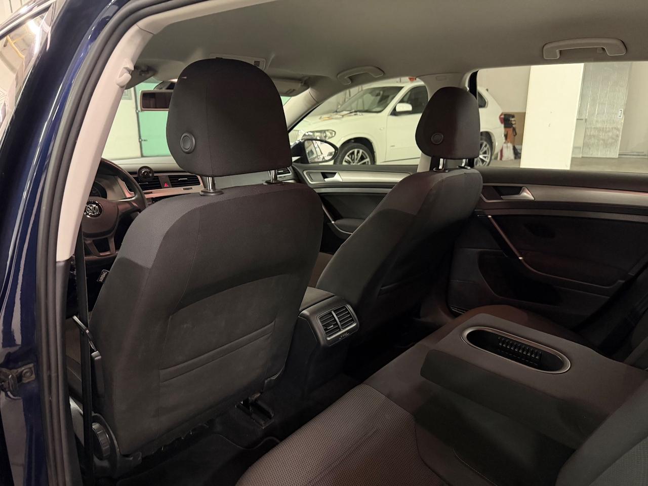 Volkswagen Golf Variant 1.6 TDI 105 CV DSG Comfortline BlueMotion Tech.