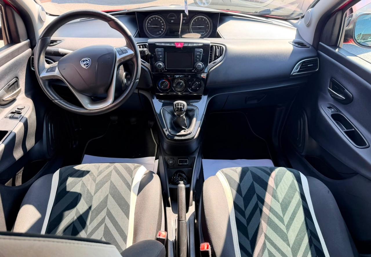 Lancia Ypsilon 1.2 69 CV 5 porte GPL Ecochic Gold
