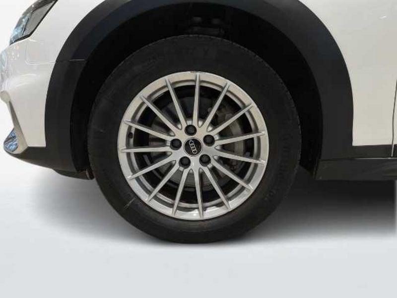 Audi A4 allroad A4 V 2019 Allroad Quattro 40 2.0 tdi mhev Business quattro 204cv s-tronic