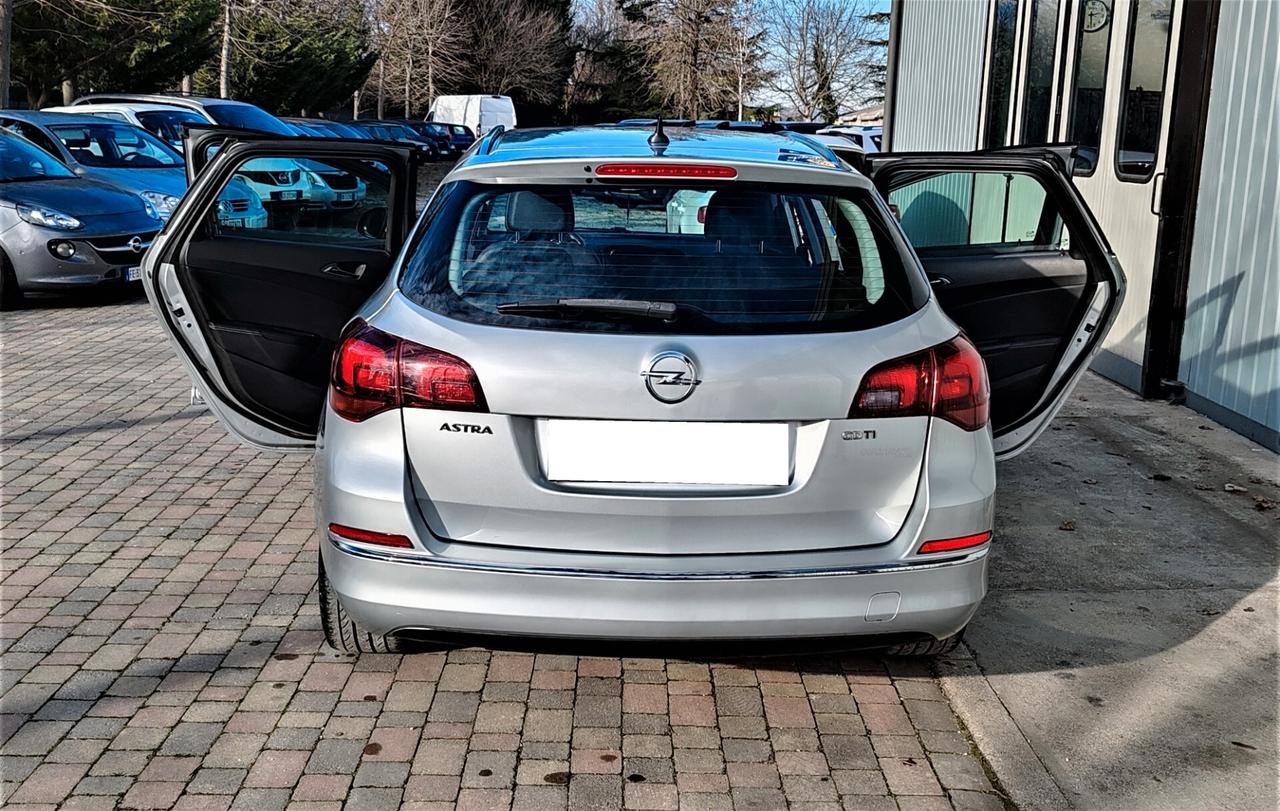 Opel Astra 1.6 CDTI 136CV S&S Sports Tourer Cosmo 2015