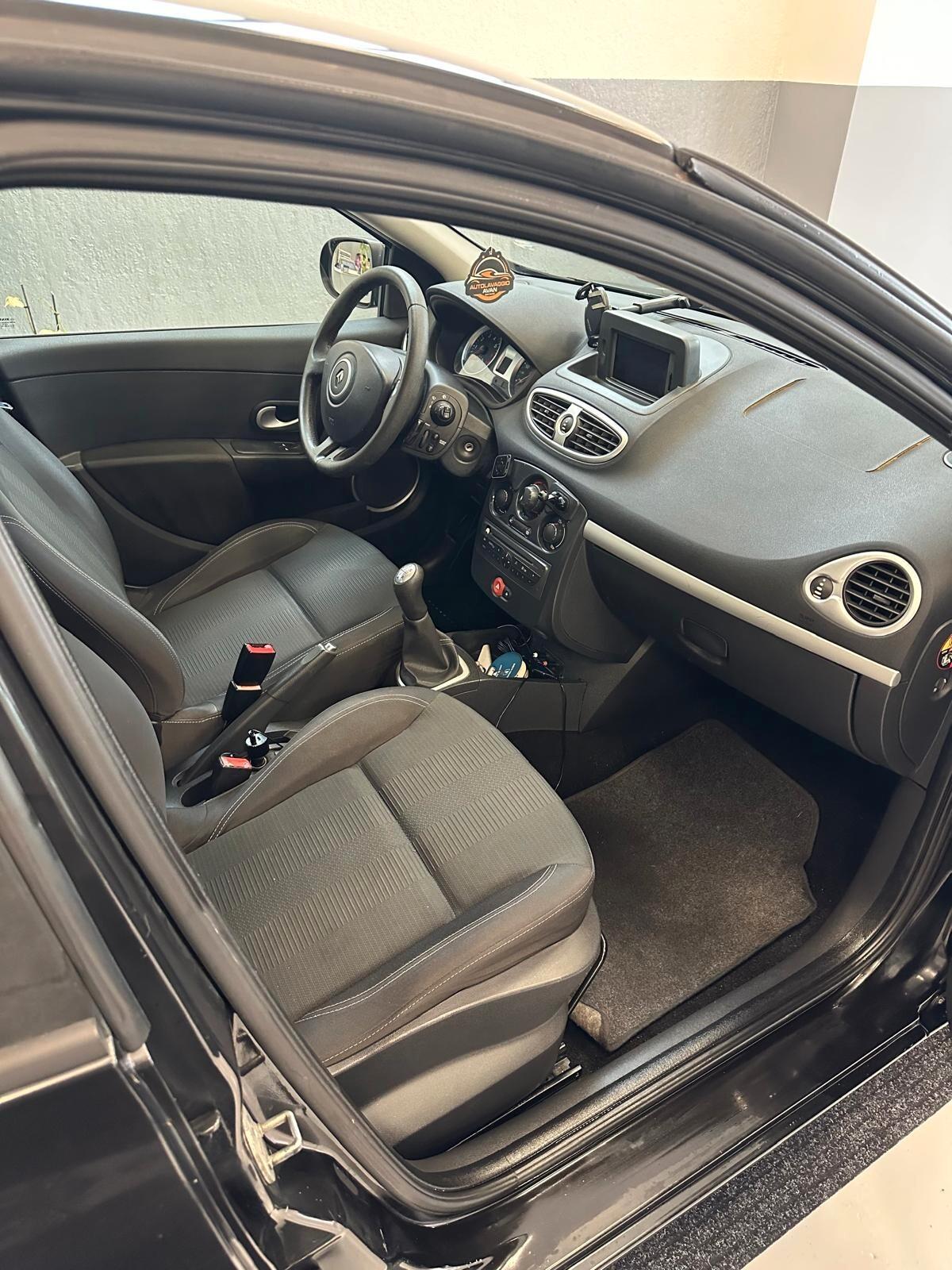 Renault Clio 1.2 16V 5 porte GPL Dynamique