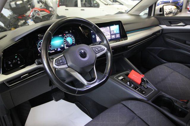 VOLKSWAGEN Golf Life 1.0 eTSI 110 CV DSG