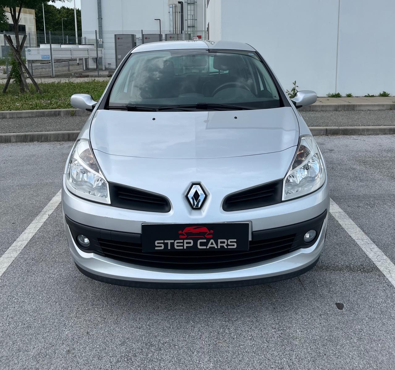 Renault Clio 1.2 16V 5 porte Le Iene