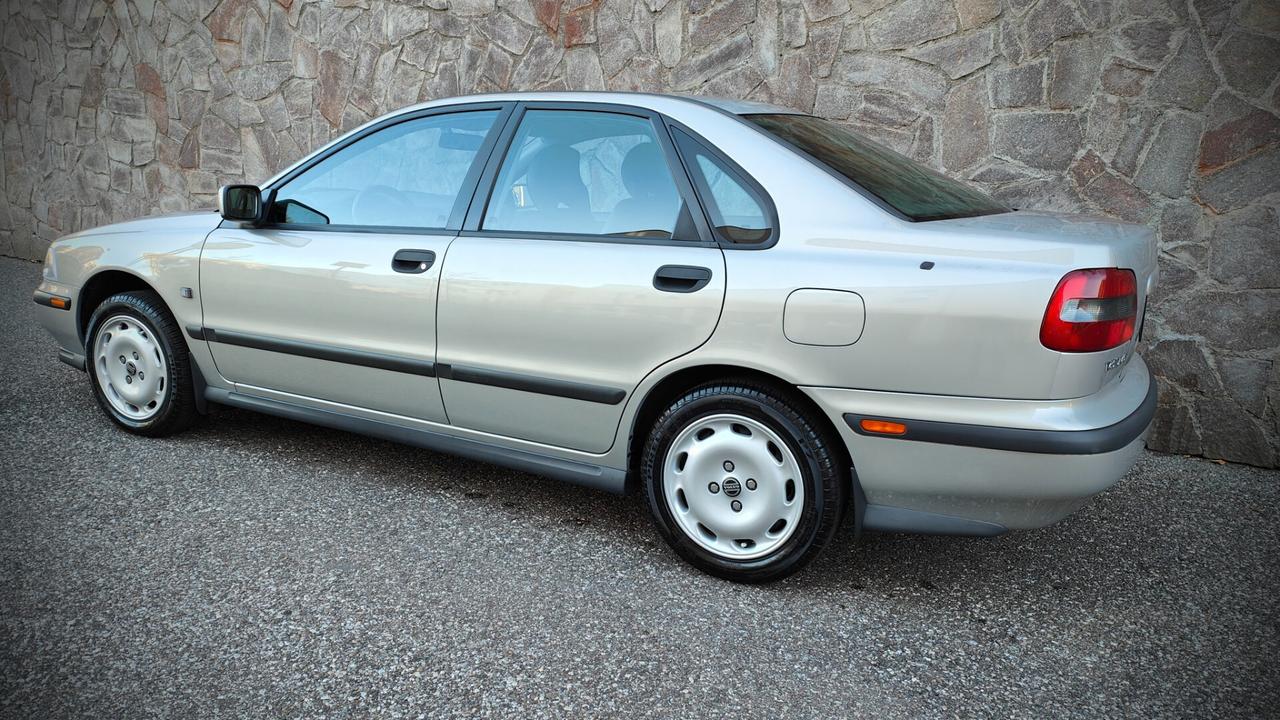 Volvo S40 1.8 16v