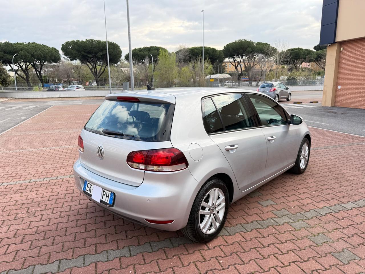 Volkswagen Golf VI 1.6 TDI DSG Highline