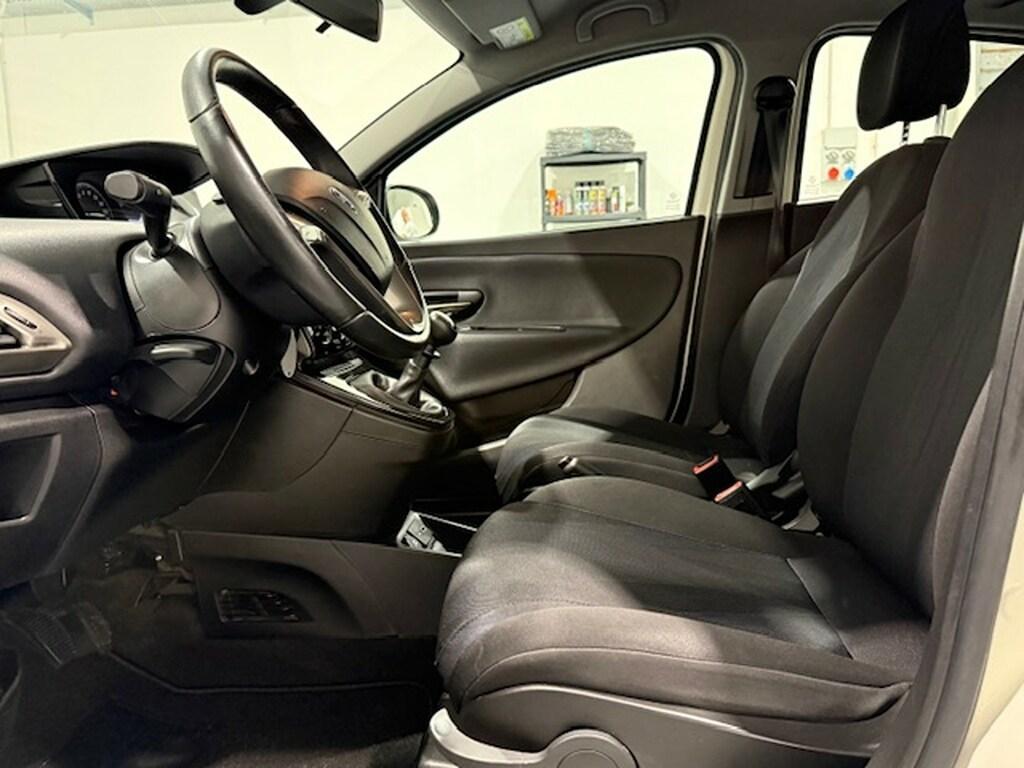 Lancia Ypsilon 5 Porte 1.2 Elefantino