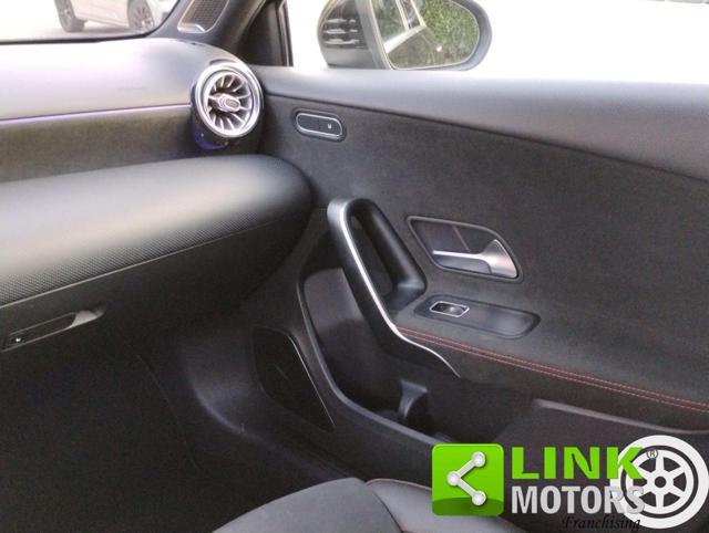 MERCEDES-BENZ A 220 Premium AMG