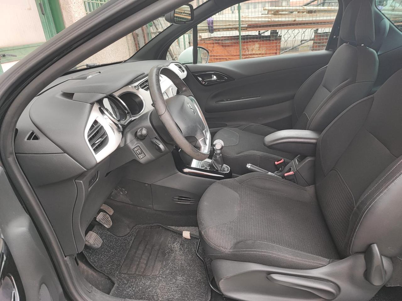 CITROEN DS3 1.6 BENZINA 3 PORTE APPENA TAGLIANDATA