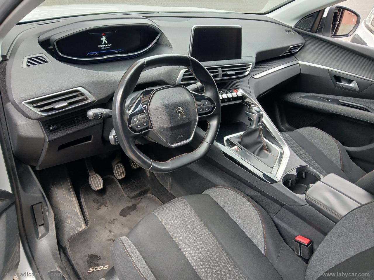 PEUGEOT 5008 BlueHDi 120 S&S